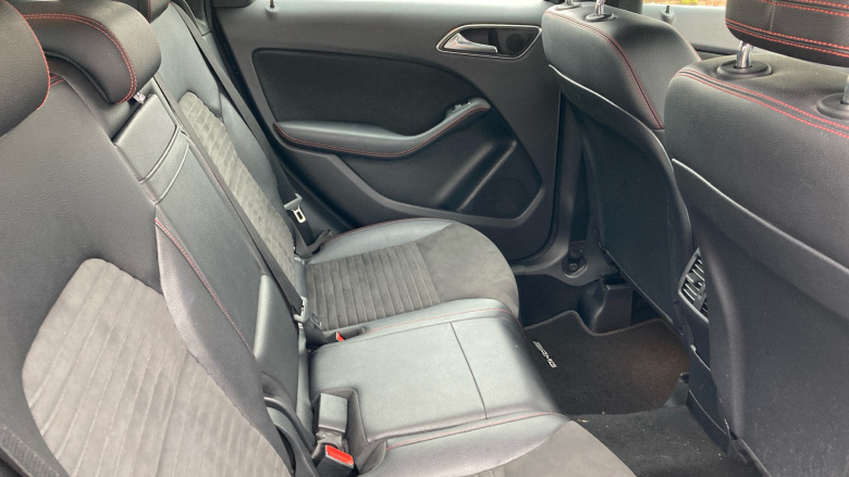Mercedes-Benz B-Class B180d AMG Line Premium 5dr Auto Diesel Hatchback